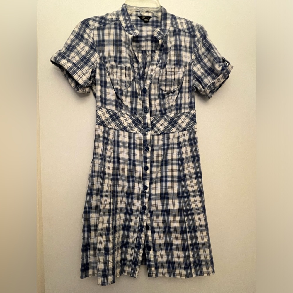 Juniors Medium Guess Blue and White Plaid Button Down Short Sleeve Summer Dress